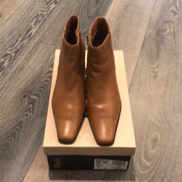 Bass Heeled Boots - Picture 1 of 3